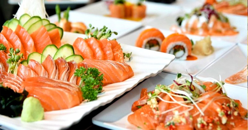 top 5+ ร้านบุฟเฟ่ต์แซลมอน สดๆ ใหม่ๆ กินได้ไม่อั้น