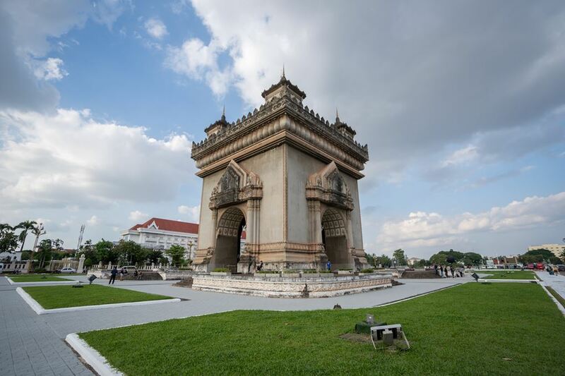 buddha park, joma bakery cafe&039;, laos, patuxay monument, patuxay monument laos, pha that luang vientiane, pho zap, that dam stupa, vientiane night market, wat ong teu mahawihan, ตลาดริมแม่น้ำโขง, ตลาดริมแม่น้ำโขง เวียงจันทน์, ตลาดเช้าเวียงจันทน์, ที่เที่ยวเวียงจันทน์, น้ำอโวคาโดปั่น, บขส.เวียงจันทน์, ประตูชัย, ประตูไซ, ประเทศลาว, ประเพณีบุญนมัสการพระธาตุหลวง, พระธาตุดำ, พระธาตุหลวง, พระเจดีย์โลกะจุฬามณี, พระแก้วมรกต, วัดองค์ตื้อ, วัดองค์ตื้อมหาวิหาร, สนามบินเวียงจันทน์, สวนพระ, หอพระแก้ว, เที่ยวลาว, เที่ยวลาว 2024, เที่ยวลาว 2567, เที่ยวเวียงจันทน์ 2024, เบียร์ลาว, เบเกอรี่เวียงจันทน์, เฝอเนื้อวัว, เฝอแซ่บ, เฝอแซ่บเวียงจันทน์, แลนด์มาร์คเวียงจันทน์, แลนด์มาร์คเวียงจันทร์, top 10+ ที่เที่ยวเวียงจันทน์ สปป.ลาว 2024 เก็บทุกจุดแลนด์มาร์ค