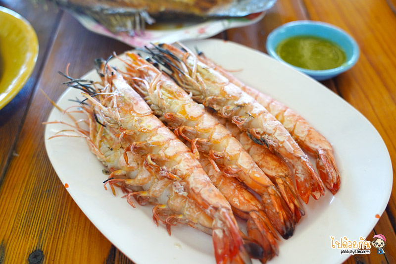 ครัวกันเองป้าจวน, ร้านอาหารทะเลจุดวิวสะพานแดง, ร้านอาหารทะเลสมุทรสาคร, ครัวกันเอง ป้าจวน ยกความสดของอาหารทะเลแบบจัดเต็ม