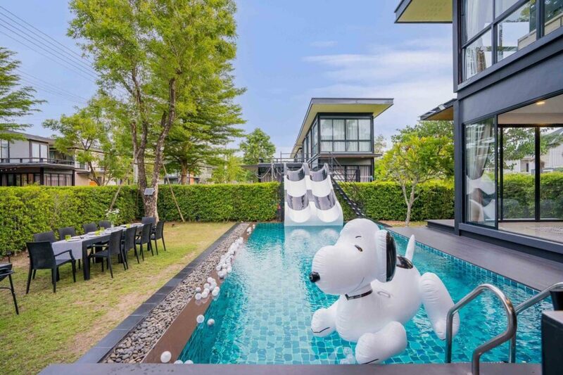 พูลวิลล่า star stay pool villa pattaya  สำหรับกรุ๊ป8-10 ท่าน