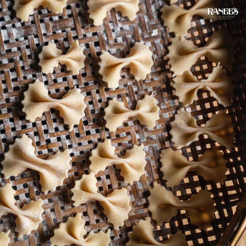 ร้านเด็ดย่านข้าวสารฉบับของกินล้วนๆ เเนวใสๆ ไร้แอลกอฮอล์