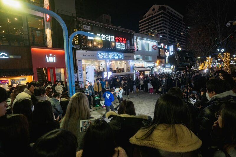 bukchon hanok village, cheonggyecheon stream, gangnam, gangnam style, haeundae beach, hongdae, hongik university, insadong, jagalchi, jagalchi fish market, korean streetfood, korean walking street, myeongdong, samcheongdong-gil road, seomyeon, waiking street, กรุงโซล, กังนัม, ขนมพื้นเมือง, คลองชองกเยชอน, ช้อปปิ้งเกาหลี 2024, ชายหาดแฮอุนแด, ซอมยอน, ตลาดปลาจากัลซี, ถนนคนเดินเกาหลี, ถนนซัมดองกิล, ถนนศิลปะ, ถนนเก่าอินซาดง, ปูซาน, สินค้าไฮเอนด์, หมู่บ้านบุกชอนฮันอก, อาหารทะเล, อินซาดง, ฮงแด, เต้นโคฟเวอร์, เทศกาลโคมไฟ, เที่ยวเกาหลี 2024, เที่ยวเกาหลี 2567, เที่ยวเกาหลีด้วยตัวเอง, เมียงดง, แบรนด์เนมเกาหลี, แฟนชั่นเกาหลี, แหล่งช็อปปิ้งเกาหลี, top 10+ ถนนคนเดินในเกาหลี 2024 แหล่งช็อปปิ้งเกาหลี แฟชั่นจัดเต็ม และงานศิลปะที่ไม่เหมือนใคร