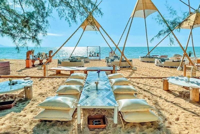 backstreet cafe & bar, backstreet house pattaya, black forest, breezebox cafe x cactus, cafe 2022, cafe 2023, cafe 2565, cafe 2566, cafe pattaya 2022, cafe pattaya 2023, cafe pattaya 2565, cafe pattaya 2566, castello di bellagio, cave beach club, dripoly, good old sea beach cafe, great&grand sweet destination, loaf baker & ฺbrewers, on ground cafe & farm, ordinary coffee, papa beach, papa beach pattaya, pastry addiction, s'more beach cafe x manual brewing bar, seaweed cafe, skoop beach cafe, somtavin cafe, summer house pattaya, tappia floating cafe pattaya, the lunar beach house, the sky gallery pattaya, treescape, tutu beach, under the sun, unnie pattaya, unnie 언니, whan cafe, whan milk bar & cafe, why specialty coffee, wonder bar, z beach, คาเฟ่, คาเฟ่ 2022, คาเฟ่ 2023, คาเฟ่ 2565, คาเฟ่ 2566, คาเฟ่ พัทยา 2023, คาเฟ่ พัทยา 2566, คาเฟ่ หมู่บ้านช้างพัทยา, คาเฟ่ ใกล้ฉัน, คาเฟ่ขนมหวานพัทยา, คาเฟ่ถ่ายรูปสวย พัทยา, คาเฟ่น่ารัก พัทยา, คาเฟ่พัทยา, คาเฟ่พัทยา 2022, คาเฟ่พัทยา 2565, คาเฟ่ใกล้ฉัน, ทูทู่บีช, ปาป้า บีช พัทยา, พัทยา, มองช้างคาเฟ่, มองช้างคาเฟ่ พัทยา, สมถวิล คาเฟ่, หวานคาเฟ่ พัทยา, เคปบีชคลับ, เคปบีชคลับ พัทยา, เดอะสกายแกลอรี่, เดอะสกายแกลอรี่ พัทยา, top 30+ คาเฟ่พัทยา [กรกฎาคม 2024] ตกแต่งเริ่ด มุมถ่ายรูปเพียบ แชะภาพได้รัว ๆ