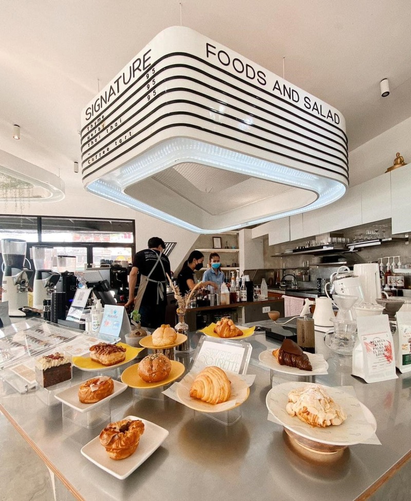 backstreet cafe & bar, backstreet house pattaya, black forest, breezebox cafe x cactus, cafe 2022, cafe 2023, cafe 2565, cafe 2566, cafe pattaya 2022, cafe pattaya 2023, cafe pattaya 2565, cafe pattaya 2566, castello di bellagio, cave beach club, dripoly, good old sea beach cafe, great&grand sweet destination, loaf baker & ฺbrewers, on ground cafe & farm, ordinary coffee, papa beach, papa beach pattaya, pastry addiction, s'more beach cafe x manual brewing bar, seaweed cafe, skoop beach cafe, somtavin cafe, summer house pattaya, tappia floating cafe pattaya, the lunar beach house, the sky gallery pattaya, treescape, tutu beach, under the sun, unnie pattaya, unnie 언니, whan cafe, whan milk bar & cafe, why specialty coffee, wonder bar, z beach, คาเฟ่, คาเฟ่ 2022, คาเฟ่ 2023, คาเฟ่ 2565, คาเฟ่ 2566, คาเฟ่ พัทยา 2023, คาเฟ่ พัทยา 2566, คาเฟ่ หมู่บ้านช้างพัทยา, คาเฟ่ ใกล้ฉัน, คาเฟ่ขนมหวานพัทยา, คาเฟ่ถ่ายรูปสวย พัทยา, คาเฟ่น่ารัก พัทยา, คาเฟ่พัทยา, คาเฟ่พัทยา 2022, คาเฟ่พัทยา 2565, คาเฟ่ใกล้ฉัน, ทูทู่บีช, ปาป้า บีช พัทยา, พัทยา, มองช้างคาเฟ่, มองช้างคาเฟ่ พัทยา, สมถวิล คาเฟ่, หวานคาเฟ่ พัทยา, เคปบีชคลับ, เคปบีชคลับ พัทยา, เดอะสกายแกลอรี่, เดอะสกายแกลอรี่ พัทยา, top 30+ คาเฟ่พัทยา [กรกฎาคม 2024] ตกแต่งเริ่ด มุมถ่ายรูปเพียบ แชะภาพได้รัว ๆ