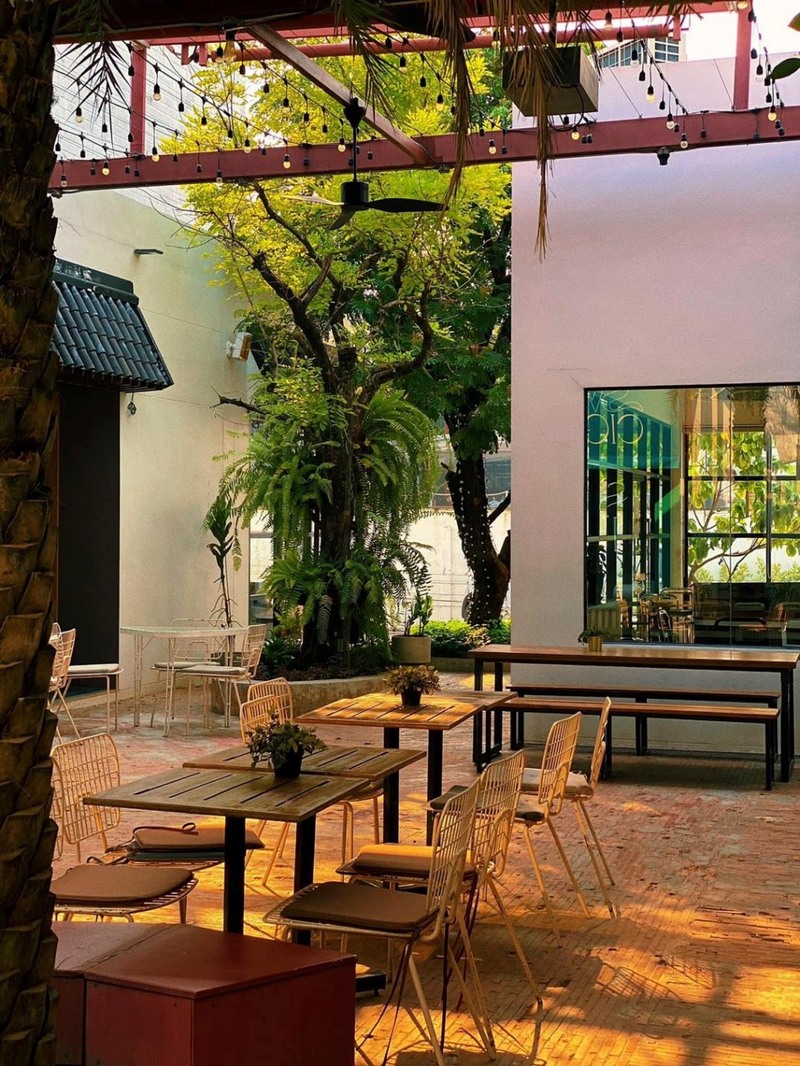 backstreet cafe & bar, backstreet house pattaya, black forest, breezebox cafe x cactus, cafe 2022, cafe 2023, cafe 2565, cafe 2566, cafe pattaya 2022, cafe pattaya 2023, cafe pattaya 2565, cafe pattaya 2566, castello di bellagio, cave beach club, dripoly, good old sea beach cafe, great&grand sweet destination, loaf baker & ฺbrewers, on ground cafe & farm, ordinary coffee, papa beach, papa beach pattaya, pastry addiction, s'more beach cafe x manual brewing bar, seaweed cafe, skoop beach cafe, somtavin cafe, summer house pattaya, tappia floating cafe pattaya, the lunar beach house, the sky gallery pattaya, treescape, tutu beach, under the sun, unnie pattaya, unnie 언니, whan cafe, whan milk bar & cafe, why specialty coffee, wonder bar, z beach, คาเฟ่, คาเฟ่ 2022, คาเฟ่ 2023, คาเฟ่ 2565, คาเฟ่ 2566, คาเฟ่ พัทยา 2023, คาเฟ่ พัทยา 2566, คาเฟ่ หมู่บ้านช้างพัทยา, คาเฟ่ ใกล้ฉัน, คาเฟ่ขนมหวานพัทยา, คาเฟ่ถ่ายรูปสวย พัทยา, คาเฟ่น่ารัก พัทยา, คาเฟ่พัทยา, คาเฟ่พัทยา 2022, คาเฟ่พัทยา 2565, คาเฟ่ใกล้ฉัน, ทูทู่บีช, ปาป้า บีช พัทยา, พัทยา, มองช้างคาเฟ่, มองช้างคาเฟ่ พัทยา, สมถวิล คาเฟ่, หวานคาเฟ่ พัทยา, เคปบีชคลับ, เคปบีชคลับ พัทยา, เดอะสกายแกลอรี่, เดอะสกายแกลอรี่ พัทยา, top 30+ คาเฟ่พัทยา [กรกฎาคม 2024] ตกแต่งเริ่ด มุมถ่ายรูปเพียบ แชะภาพได้รัว ๆ