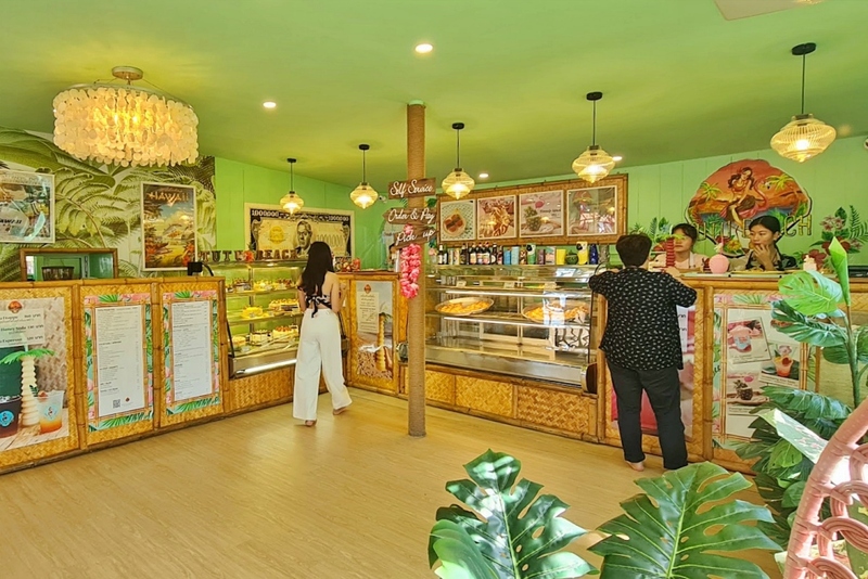 backstreet cafe & bar, backstreet house pattaya, black forest, breezebox cafe x cactus, cafe 2022, cafe 2023, cafe 2565, cafe 2566, cafe pattaya 2022, cafe pattaya 2023, cafe pattaya 2565, cafe pattaya 2566, castello di bellagio, cave beach club, dripoly, good old sea beach cafe, great&grand sweet destination, loaf baker & ฺbrewers, on ground cafe & farm, ordinary coffee, papa beach, papa beach pattaya, pastry addiction, s'more beach cafe x manual brewing bar, seaweed cafe, skoop beach cafe, somtavin cafe, summer house pattaya, tappia floating cafe pattaya, the lunar beach house, the sky gallery pattaya, treescape, tutu beach, under the sun, unnie pattaya, unnie 언니, whan cafe, whan milk bar & cafe, why specialty coffee, wonder bar, z beach, คาเฟ่, คาเฟ่ 2022, คาเฟ่ 2023, คาเฟ่ 2565, คาเฟ่ 2566, คาเฟ่ พัทยา 2023, คาเฟ่ พัทยา 2566, คาเฟ่ หมู่บ้านช้างพัทยา, คาเฟ่ ใกล้ฉัน, คาเฟ่ขนมหวานพัทยา, คาเฟ่ถ่ายรูปสวย พัทยา, คาเฟ่น่ารัก พัทยา, คาเฟ่พัทยา, คาเฟ่พัทยา 2022, คาเฟ่พัทยา 2565, คาเฟ่ใกล้ฉัน, ทูทู่บีช, ปาป้า บีช พัทยา, พัทยา, มองช้างคาเฟ่, มองช้างคาเฟ่ พัทยา, สมถวิล คาเฟ่, หวานคาเฟ่ พัทยา, เคปบีชคลับ, เคปบีชคลับ พัทยา, เดอะสกายแกลอรี่, เดอะสกายแกลอรี่ พัทยา, top 30+ คาเฟ่พัทยา [กรกฎาคม 2024] ตกแต่งเริ่ด มุมถ่ายรูปเพียบ แชะภาพได้รัว ๆ