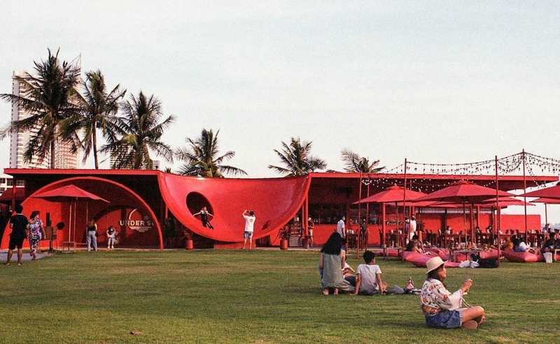 backstreet cafe & bar, backstreet house pattaya, black forest, breezebox cafe x cactus, cafe 2022, cafe 2023, cafe 2565, cafe 2566, cafe pattaya 2022, cafe pattaya 2023, cafe pattaya 2565, cafe pattaya 2566, castello di bellagio, cave beach club, dripoly, good old sea beach cafe, great&grand sweet destination, loaf baker & ฺbrewers, on ground cafe & farm, ordinary coffee, papa beach, papa beach pattaya, pastry addiction, s'more beach cafe x manual brewing bar, seaweed cafe, skoop beach cafe, somtavin cafe, summer house pattaya, tappia floating cafe pattaya, the lunar beach house, the sky gallery pattaya, treescape, tutu beach, under the sun, unnie pattaya, unnie 언니, whan cafe, whan milk bar & cafe, why specialty coffee, wonder bar, z beach, คาเฟ่, คาเฟ่ 2022, คาเฟ่ 2023, คาเฟ่ 2565, คาเฟ่ 2566, คาเฟ่ พัทยา 2023, คาเฟ่ พัทยา 2566, คาเฟ่ หมู่บ้านช้างพัทยา, คาเฟ่ ใกล้ฉัน, คาเฟ่ขนมหวานพัทยา, คาเฟ่ถ่ายรูปสวย พัทยา, คาเฟ่น่ารัก พัทยา, คาเฟ่พัทยา, คาเฟ่พัทยา 2022, คาเฟ่พัทยา 2565, คาเฟ่ใกล้ฉัน, ทูทู่บีช, ปาป้า บีช พัทยา, พัทยา, มองช้างคาเฟ่, มองช้างคาเฟ่ พัทยา, สมถวิล คาเฟ่, หวานคาเฟ่ พัทยา, เคปบีชคลับ, เคปบีชคลับ พัทยา, เดอะสกายแกลอรี่, เดอะสกายแกลอรี่ พัทยา, top 30+ คาเฟ่พัทยา [กรกฎาคม 2024] ตกแต่งเริ่ด มุมถ่ายรูปเพียบ แชะภาพได้รัว ๆ