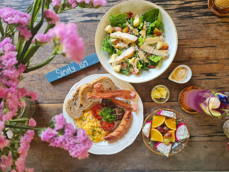 คาเฟ่ภูเก็ต : รวมคาเฟ่ในจังหวัดภูเก็ต เด็ดทั้งร้านบรรยากาศดี กาแฟเลิศ!