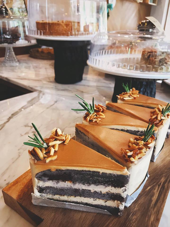 คาเฟ่ภูเก็ต : รวมคาเฟ่ในจังหวัดภูเก็ต เด็ดทั้งร้านบรรยากาศดี กาแฟเลิศ!