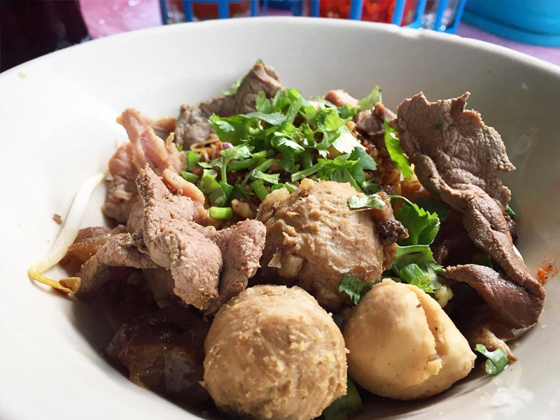 top 5+ ร้านก๋วยเตี๋ยวนนทบุรีริมน้ำ รสชาติดี ต้องไปลอง