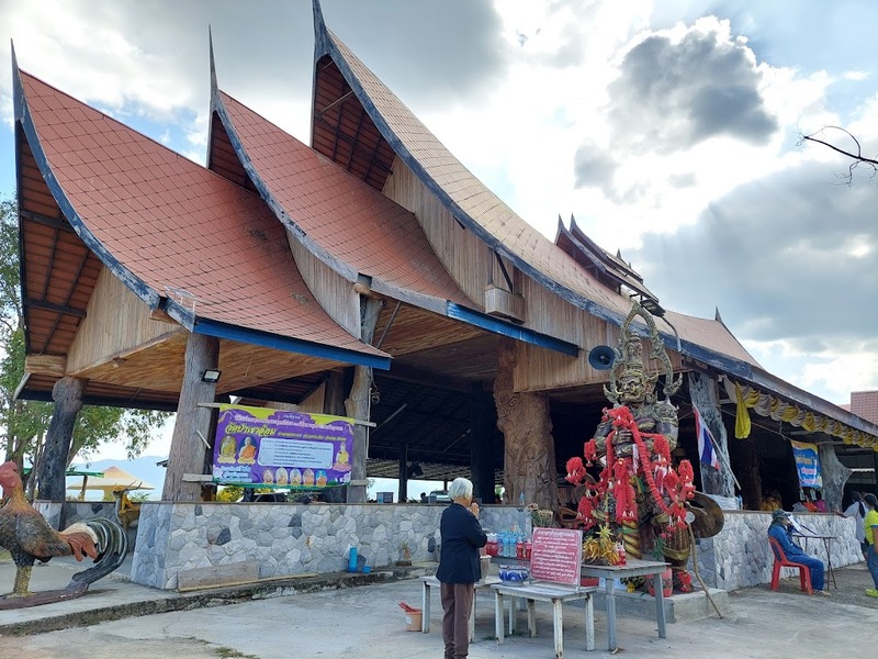 mini murrah farm, minizoo, sea walk, คุ้มวิมานดิน, ฉะเชิงเทรา, ฉะเชิงเทรา 2566, ตลาด 2 จังหวัด, ตลาดคลองสวน, ตลาดน้ำบางคล้า, ตลาดบ้านใหม่, ตลาดบ้านใหม่ 100 ปี, ตลาดบ้านใหม่ เมืองแปดริ้ว, ตลาดเก่าคลองสวน, ตลาดเก่าคลองสวน 100 ปี, ที่เที่ยวฉะเชิงเทรา, ที่เที่ยวฉะเชิงเทรา 2023, ที่เที่ยวฉะเชิงเทรา 2024, ที่เที่ยวฉะเชิงเทรา 2566, ที่เที่ยวฉะเชิงเทรา 2567, ที่เที่ยวแปดริ้ว, น้ำตกฉะเชิงเทรา, น้ำตกบ่อทราย, บ้านบางพุทรา, บ้านสวนเมล่อน, ปั้นดินเหนียวฉะเชิงเทรา, พระมหาเจดีย์สแตนเลส, พระอุโบสถแก้วกลางน้ำ, ฟาร์มนก ฉะเชิงเทรา, มินิมูร่าฟาร์ม, รังนกแลนด์ by นกแปดริ้ว, วัดกลางน้ำ, วัดปากน้ำโจ้โล้, วัดป่าเขาล้อม, วัดพระพิฆเนศองค์ใหญ่, วัดวีระโชติธรรมาราม, วัดสมานรัตนาราม, วัดหงษ์ทอง, วัดหลวงพ่อโสธร, วัดหัวสวน, วัดโพรงอากาศ, วัดโสธรวรารามวรวิหาร, สวนปาล์มฟาร์มนก, หลวงพ่อพันปีศรีตะเคียนทอง, หลวงพ่อพุทธโสธร, หลวงพ่อโสธร, องค์พระพิฆเนศปางนอนเสวยสุข, อ่างเก็บน้ำคลองสียัด, อ่างเก็บน้ำเขื่อนระบม, อ่างเก็บน้ำเขื่อนระบมทะเลน้ำจืด, อุโบสถสีทอง, อุโบสถสแตนเลส, ฮอลลีวูดบ้านนา บ้านบางพุทรา, เขื่อนคลองสียัด, เที่ยวฉะเชิงเทรา, เที่ยวฉะเชิงเทรา 2023, เที่ยวฉะเชิงเทรา 2024, เที่ยวฉะเชิงเทรา 2567, เที่ยวแปดริ้ว, แปดริ้ว, top 20+ ที่เที่ยวฉะเชิงเทรา [กรกฎาคม 2024] เที่ยววัด ชมธรรมชาติ เดินตลาด เมืองแปดริ้ว