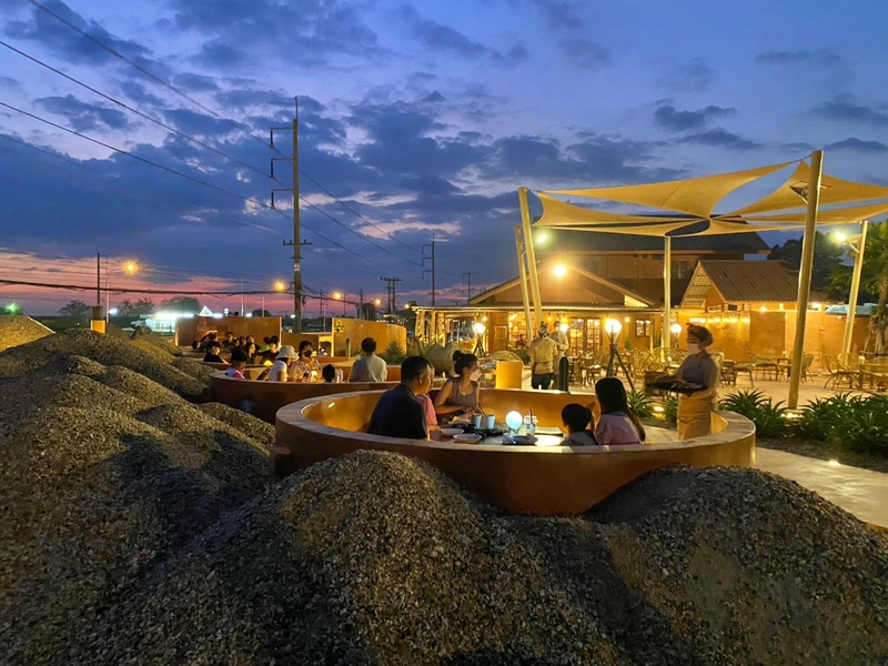 mini murrah farm, minizoo, sea walk, คุ้มวิมานดิน, ฉะเชิงเทรา, ฉะเชิงเทรา 2566, ตลาด 2 จังหวัด, ตลาดคลองสวน, ตลาดน้ำบางคล้า, ตลาดบ้านใหม่, ตลาดบ้านใหม่ 100 ปี, ตลาดบ้านใหม่ เมืองแปดริ้ว, ตลาดเก่าคลองสวน, ตลาดเก่าคลองสวน 100 ปี, ที่เที่ยวฉะเชิงเทรา, ที่เที่ยวฉะเชิงเทรา 2023, ที่เที่ยวฉะเชิงเทรา 2024, ที่เที่ยวฉะเชิงเทรา 2566, ที่เที่ยวฉะเชิงเทรา 2567, ที่เที่ยวแปดริ้ว, น้ำตกฉะเชิงเทรา, น้ำตกบ่อทราย, บ้านบางพุทรา, บ้านสวนเมล่อน, ปั้นดินเหนียวฉะเชิงเทรา, พระมหาเจดีย์สแตนเลส, พระอุโบสถแก้วกลางน้ำ, ฟาร์มนก ฉะเชิงเทรา, มินิมูร่าฟาร์ม, รังนกแลนด์ by นกแปดริ้ว, วัดกลางน้ำ, วัดปากน้ำโจ้โล้, วัดป่าเขาล้อม, วัดพระพิฆเนศองค์ใหญ่, วัดวีระโชติธรรมาราม, วัดสมานรัตนาราม, วัดหงษ์ทอง, วัดหลวงพ่อโสธร, วัดหัวสวน, วัดโพรงอากาศ, วัดโสธรวรารามวรวิหาร, สวนปาล์มฟาร์มนก, หลวงพ่อพันปีศรีตะเคียนทอง, หลวงพ่อพุทธโสธร, หลวงพ่อโสธร, องค์พระพิฆเนศปางนอนเสวยสุข, อ่างเก็บน้ำคลองสียัด, อ่างเก็บน้ำเขื่อนระบม, อ่างเก็บน้ำเขื่อนระบมทะเลน้ำจืด, อุโบสถสีทอง, อุโบสถสแตนเลส, ฮอลลีวูดบ้านนา บ้านบางพุทรา, เขื่อนคลองสียัด, เที่ยวฉะเชิงเทรา, เที่ยวฉะเชิงเทรา 2023, เที่ยวฉะเชิงเทรา 2024, เที่ยวฉะเชิงเทรา 2567, เที่ยวแปดริ้ว, แปดริ้ว, top 20+ ที่เที่ยวฉะเชิงเทรา [กรกฎาคม 2024] เที่ยววัด ชมธรรมชาติ เดินตลาด เมืองแปดริ้ว