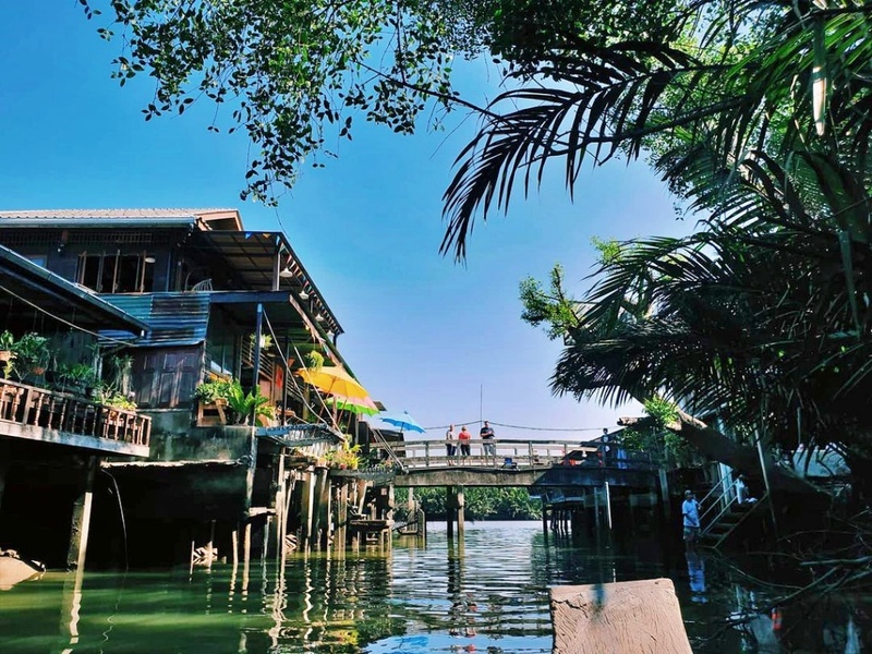 mini murrah farm, minizoo, sea walk, คุ้มวิมานดิน, ฉะเชิงเทรา, ฉะเชิงเทรา 2566, ตลาด 2 จังหวัด, ตลาดคลองสวน, ตลาดน้ำบางคล้า, ตลาดบ้านใหม่, ตลาดบ้านใหม่ 100 ปี, ตลาดบ้านใหม่ เมืองแปดริ้ว, ตลาดเก่าคลองสวน, ตลาดเก่าคลองสวน 100 ปี, ที่เที่ยวฉะเชิงเทรา, ที่เที่ยวฉะเชิงเทรา 2023, ที่เที่ยวฉะเชิงเทรา 2024, ที่เที่ยวฉะเชิงเทรา 2566, ที่เที่ยวฉะเชิงเทรา 2567, ที่เที่ยวแปดริ้ว, น้ำตกฉะเชิงเทรา, น้ำตกบ่อทราย, บ้านบางพุทรา, บ้านสวนเมล่อน, ปั้นดินเหนียวฉะเชิงเทรา, พระมหาเจดีย์สแตนเลส, พระอุโบสถแก้วกลางน้ำ, ฟาร์มนก ฉะเชิงเทรา, มินิมูร่าฟาร์ม, รังนกแลนด์ by นกแปดริ้ว, วัดกลางน้ำ, วัดปากน้ำโจ้โล้, วัดป่าเขาล้อม, วัดพระพิฆเนศองค์ใหญ่, วัดวีระโชติธรรมาราม, วัดสมานรัตนาราม, วัดหงษ์ทอง, วัดหลวงพ่อโสธร, วัดหัวสวน, วัดโพรงอากาศ, วัดโสธรวรารามวรวิหาร, สวนปาล์มฟาร์มนก, หลวงพ่อพันปีศรีตะเคียนทอง, หลวงพ่อพุทธโสธร, หลวงพ่อโสธร, องค์พระพิฆเนศปางนอนเสวยสุข, อ่างเก็บน้ำคลองสียัด, อ่างเก็บน้ำเขื่อนระบม, อ่างเก็บน้ำเขื่อนระบมทะเลน้ำจืด, อุโบสถสีทอง, อุโบสถสแตนเลส, ฮอลลีวูดบ้านนา บ้านบางพุทรา, เขื่อนคลองสียัด, เที่ยวฉะเชิงเทรา, เที่ยวฉะเชิงเทรา 2023, เที่ยวฉะเชิงเทรา 2024, เที่ยวฉะเชิงเทรา 2567, เที่ยวแปดริ้ว, แปดริ้ว, top 20+ ที่เที่ยวฉะเชิงเทรา [กรกฎาคม 2024] เที่ยววัด ชมธรรมชาติ เดินตลาด เมืองแปดริ้ว