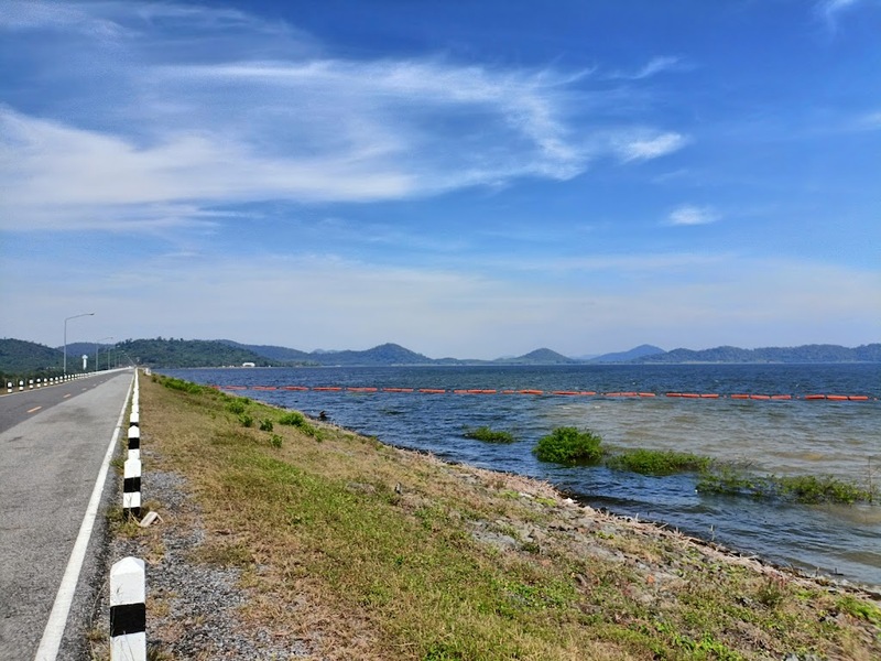 mini murrah farm, minizoo, sea walk, คุ้มวิมานดิน, ฉะเชิงเทรา, ฉะเชิงเทรา 2566, ตลาด 2 จังหวัด, ตลาดคลองสวน, ตลาดน้ำบางคล้า, ตลาดบ้านใหม่, ตลาดบ้านใหม่ 100 ปี, ตลาดบ้านใหม่ เมืองแปดริ้ว, ตลาดเก่าคลองสวน, ตลาดเก่าคลองสวน 100 ปี, ที่เที่ยวฉะเชิงเทรา, ที่เที่ยวฉะเชิงเทรา 2023, ที่เที่ยวฉะเชิงเทรา 2024, ที่เที่ยวฉะเชิงเทรา 2566, ที่เที่ยวฉะเชิงเทรา 2567, ที่เที่ยวแปดริ้ว, น้ำตกฉะเชิงเทรา, น้ำตกบ่อทราย, บ้านบางพุทรา, บ้านสวนเมล่อน, ปั้นดินเหนียวฉะเชิงเทรา, พระมหาเจดีย์สแตนเลส, พระอุโบสถแก้วกลางน้ำ, ฟาร์มนก ฉะเชิงเทรา, มินิมูร่าฟาร์ม, รังนกแลนด์ by นกแปดริ้ว, วัดกลางน้ำ, วัดปากน้ำโจ้โล้, วัดป่าเขาล้อม, วัดพระพิฆเนศองค์ใหญ่, วัดวีระโชติธรรมาราม, วัดสมานรัตนาราม, วัดหงษ์ทอง, วัดหลวงพ่อโสธร, วัดหัวสวน, วัดโพรงอากาศ, วัดโสธรวรารามวรวิหาร, สวนปาล์มฟาร์มนก, หลวงพ่อพันปีศรีตะเคียนทอง, หลวงพ่อพุทธโสธร, หลวงพ่อโสธร, องค์พระพิฆเนศปางนอนเสวยสุข, อ่างเก็บน้ำคลองสียัด, อ่างเก็บน้ำเขื่อนระบม, อ่างเก็บน้ำเขื่อนระบมทะเลน้ำจืด, อุโบสถสีทอง, อุโบสถสแตนเลส, ฮอลลีวูดบ้านนา บ้านบางพุทรา, เขื่อนคลองสียัด, เที่ยวฉะเชิงเทรา, เที่ยวฉะเชิงเทรา 2023, เที่ยวฉะเชิงเทรา 2024, เที่ยวฉะเชิงเทรา 2567, เที่ยวแปดริ้ว, แปดริ้ว, top 20+ ที่เที่ยวฉะเชิงเทรา [กรกฎาคม 2024] เที่ยววัด ชมธรรมชาติ เดินตลาด เมืองแปดริ้ว