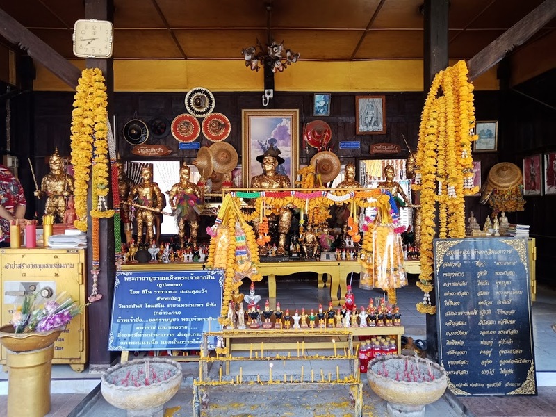 mini murrah farm, minizoo, sea walk, คุ้มวิมานดิน, ฉะเชิงเทรา, ฉะเชิงเทรา 2566, ตลาด 2 จังหวัด, ตลาดคลองสวน, ตลาดน้ำบางคล้า, ตลาดบ้านใหม่, ตลาดบ้านใหม่ 100 ปี, ตลาดบ้านใหม่ เมืองแปดริ้ว, ตลาดเก่าคลองสวน, ตลาดเก่าคลองสวน 100 ปี, ที่เที่ยวฉะเชิงเทรา, ที่เที่ยวฉะเชิงเทรา 2023, ที่เที่ยวฉะเชิงเทรา 2024, ที่เที่ยวฉะเชิงเทรา 2566, ที่เที่ยวฉะเชิงเทรา 2567, ที่เที่ยวแปดริ้ว, น้ำตกฉะเชิงเทรา, น้ำตกบ่อทราย, บ้านบางพุทรา, บ้านสวนเมล่อน, ปั้นดินเหนียวฉะเชิงเทรา, พระมหาเจดีย์สแตนเลส, พระอุโบสถแก้วกลางน้ำ, ฟาร์มนก ฉะเชิงเทรา, มินิมูร่าฟาร์ม, รังนกแลนด์ by นกแปดริ้ว, วัดกลางน้ำ, วัดปากน้ำโจ้โล้, วัดป่าเขาล้อม, วัดพระพิฆเนศองค์ใหญ่, วัดวีระโชติธรรมาราม, วัดสมานรัตนาราม, วัดหงษ์ทอง, วัดหลวงพ่อโสธร, วัดหัวสวน, วัดโพรงอากาศ, วัดโสธรวรารามวรวิหาร, สวนปาล์มฟาร์มนก, หลวงพ่อพันปีศรีตะเคียนทอง, หลวงพ่อพุทธโสธร, หลวงพ่อโสธร, องค์พระพิฆเนศปางนอนเสวยสุข, อ่างเก็บน้ำคลองสียัด, อ่างเก็บน้ำเขื่อนระบม, อ่างเก็บน้ำเขื่อนระบมทะเลน้ำจืด, อุโบสถสีทอง, อุโบสถสแตนเลส, ฮอลลีวูดบ้านนา บ้านบางพุทรา, เขื่อนคลองสียัด, เที่ยวฉะเชิงเทรา, เที่ยวฉะเชิงเทรา 2023, เที่ยวฉะเชิงเทรา 2024, เที่ยวฉะเชิงเทรา 2567, เที่ยวแปดริ้ว, แปดริ้ว, top 20+ ที่เที่ยวฉะเชิงเทรา [กรกฎาคม 2024] เที่ยววัด ชมธรรมชาติ เดินตลาด เมืองแปดริ้ว