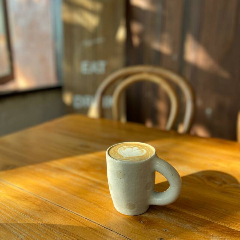 คาเฟ่สระบุรี คาเฟ่น่านั่ง บรรยากาศดี กาแฟอร่อย พิกัดเด็ดที่สาย cafe hopper ต้องแวะ!