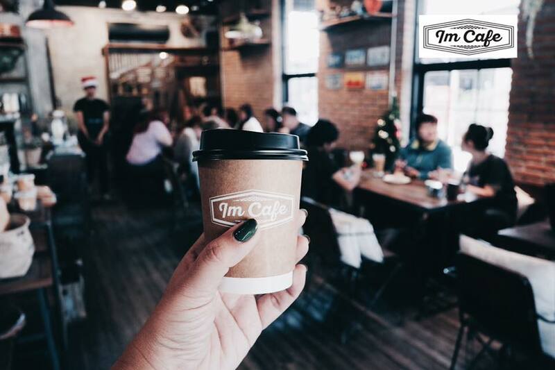 top 6+ ร้านคาเฟ่โทนสีดำสุดคูล พร้อมมุมน่านั่ง น่าถ่ายรูป อีกแหล่งเช็คอินใหม่ที่ไม่ควรพลาด!!!, Sheep in the City, The Black Forest, 29nov.coffee by Saiparn, IM Cafe', Yellow Submarine Coffee Tank, Kurious Cafe