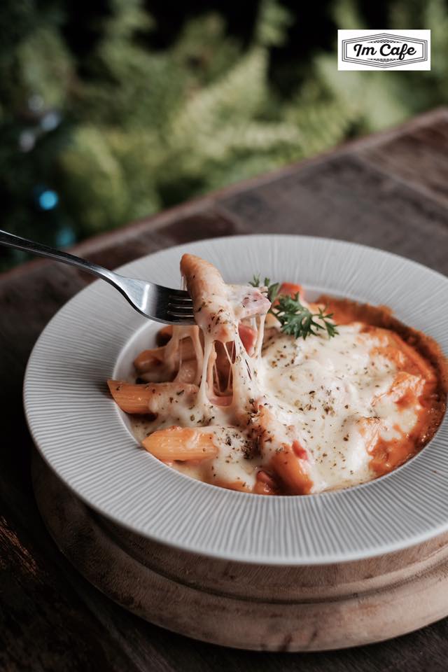 top 6+ ร้านคาเฟ่โทนสีดำสุดคูล พร้อมมุมน่านั่ง น่าถ่ายรูป อีกแหล่งเช็คอินใหม่ที่ไม่ควรพลาด!!!, Sheep in the City, The Black Forest, 29nov.coffee by Saiparn, IM Cafe', Yellow Submarine Coffee Tank, Kurious Cafe