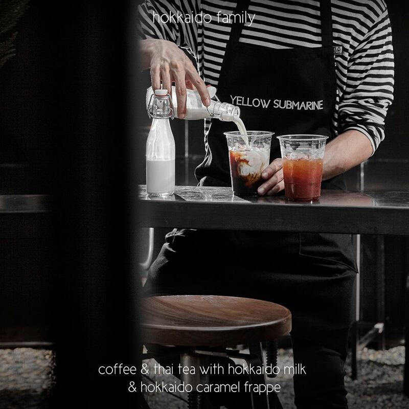 top 6+ ร้านคาเฟ่โทนสีดำสุดคูล พร้อมมุมน่านั่ง น่าถ่ายรูป อีกแหล่งเช็คอินใหม่ที่ไม่ควรพลาด!!!, Sheep in the City, The Black Forest, 29nov.coffee by Saiparn, IM Cafe', Yellow Submarine Coffee Tank, Kurious Cafe