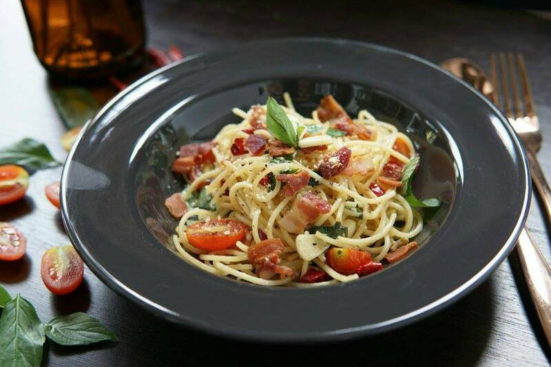 top 6+ ร้านคาเฟ่โทนสีดำสุดคูล พร้อมมุมน่านั่ง น่าถ่ายรูป อีกแหล่งเช็คอินใหม่ที่ไม่ควรพลาด!!!, Sheep in the City, The Black Forest, 29nov.coffee by Saiparn, IM Cafe', Yellow Submarine Coffee Tank, Kurious Cafe