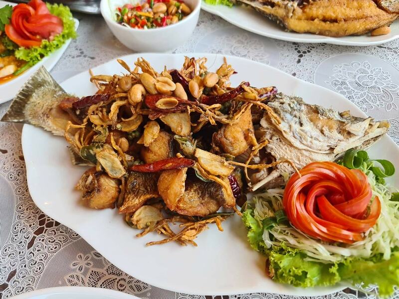 top 19+ คาเฟ่สามพราน บรรยากาศชิลๆ น่าถ่ายรูป @นครปฐม