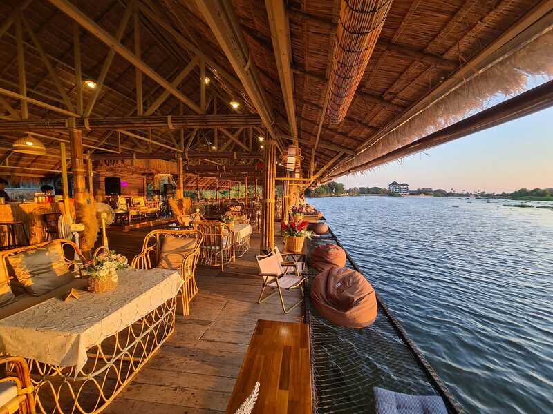 top 19+ คาเฟ่สามพราน บรรยากาศชิลๆ น่าถ่ายรูป @นครปฐม