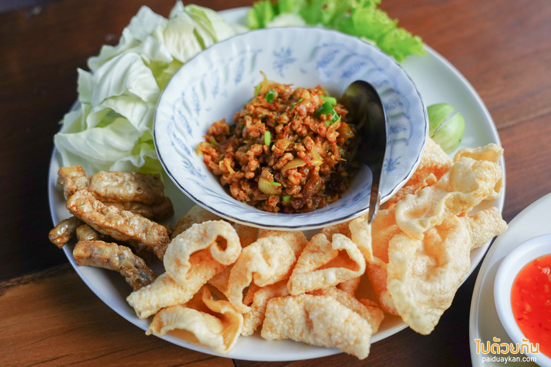 แฟ-เมี่ยงคาเฟ่  บ้านปางไฮ คาเฟ่สุดชิค วิวสุดแจ่ม อาหารสุดเลิศ