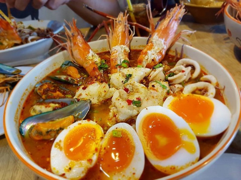 top 6+ ร้านก๋วยเตี๋ยวต้มยำ รสเด็ด แซ่บเผ็ด จี๊ดจ้าดถึงเครื่อง!!