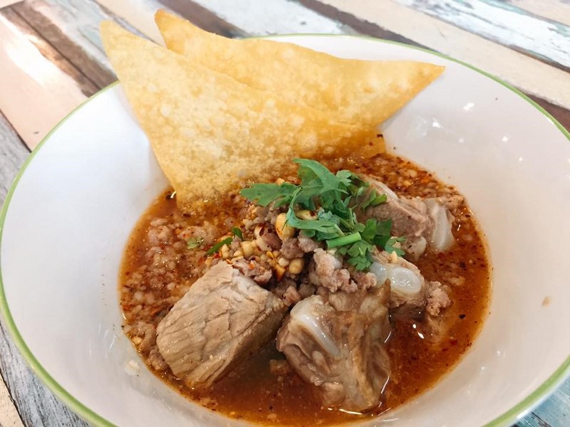 top 6+ ร้านก๋วยเตี๋ยวต้มยำ รสเด็ด แซ่บเผ็ด จี๊ดจ้าดถึงเครื่อง!!