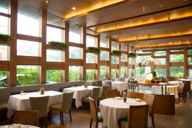 top 30+ ร้านอาหารบรรยากาศดี 2024 น่านั่งในกรุงเทพ ที่ต้องชวนคนพิเศษไปนั่งชิล