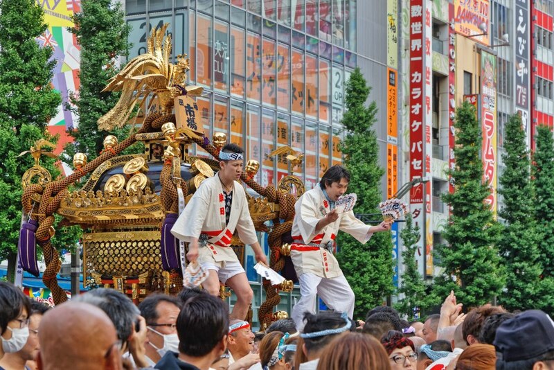 ขบวนนักรบซามูไร, ซับโปโร ไลแลค, ซัปโปโร, ซูโม่ ฤดูร้อน, ดอกไลแลค, ธงปลาคาร์พ, นิกโก้, ฟ้อนรำเกอิชา, วันเด็กผู้ชาย, วันเด็กผู้ชาย ญี่ปุ่น, ศาลเจ้า นิกโก้, ศาลเจ้าโทโชกุ, สถานที่เที่ยวนิกโก้, สวนสาธารณะโอโดริ, สวนโอโดริ, เกอิชา, เทศกาลคาโมะ, เทศกาลชุนกิ เรไทไซ, เทศกาลอาโออิ, เทศกาลเบียร์ ญี่ปุ่น, เทศกาลเบียร์อุเอะโดะ, เทศกาลแข่งว่าว, เทศกาลในญี่ปุ่น, เที่ยวซัปโปโร, เที่ยวญี่ปุ่น, เที่ยวญี่ปุ่น พฤษภาคม, เที่ยวนิกโก้, เที่ยวโอซาก้า, โอซาก้า, top 12+ เทศกาลน่าไป เมื่อไปเที่ยวประเทศญี่ปุ่น ในเดือนพฤษภาคม 2024