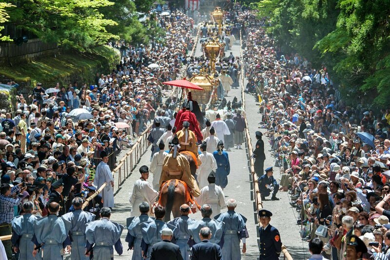 ขบวนนักรบซามูไร, ซับโปโร ไลแลค, ซัปโปโร, ซูโม่ ฤดูร้อน, ดอกไลแลค, ธงปลาคาร์พ, นิกโก้, ฟ้อนรำเกอิชา, วันเด็กผู้ชาย, วันเด็กผู้ชาย ญี่ปุ่น, ศาลเจ้า นิกโก้, ศาลเจ้าโทโชกุ, สถานที่เที่ยวนิกโก้, สวนสาธารณะโอโดริ, สวนโอโดริ, เกอิชา, เทศกาลคาโมะ, เทศกาลชุนกิ เรไทไซ, เทศกาลอาโออิ, เทศกาลเบียร์ ญี่ปุ่น, เทศกาลเบียร์อุเอะโดะ, เทศกาลแข่งว่าว, เทศกาลในญี่ปุ่น, เที่ยวซัปโปโร, เที่ยวญี่ปุ่น, เที่ยวญี่ปุ่น พฤษภาคม, เที่ยวนิกโก้, เที่ยวโอซาก้า, โอซาก้า, top 12+ เทศกาลน่าไป เมื่อไปเที่ยวประเทศญี่ปุ่น ในเดือนพฤษภาคม 2024