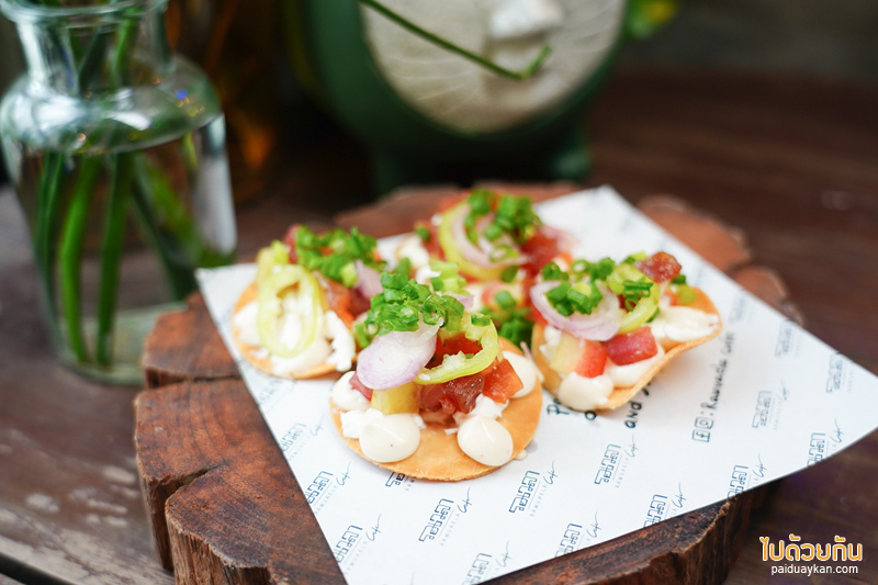 รอเวลาคาเฟ่, คาเฟ่ตลาดน้ำคลองลัดมะยม, rawvaela cafe, รอเวลา คาเฟ่น่ารัก ในสไตล์วินเทจ ติดตลาดคลองลัดมะยม