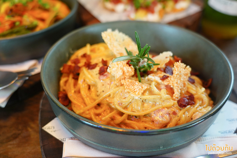 รอเวลาคาเฟ่, คาเฟ่ตลาดน้ำคลองลัดมะยม, rawvaela cafe, รอเวลา คาเฟ่น่ารัก ในสไตล์วินเทจ ติดตลาดคลองลัดมะยม