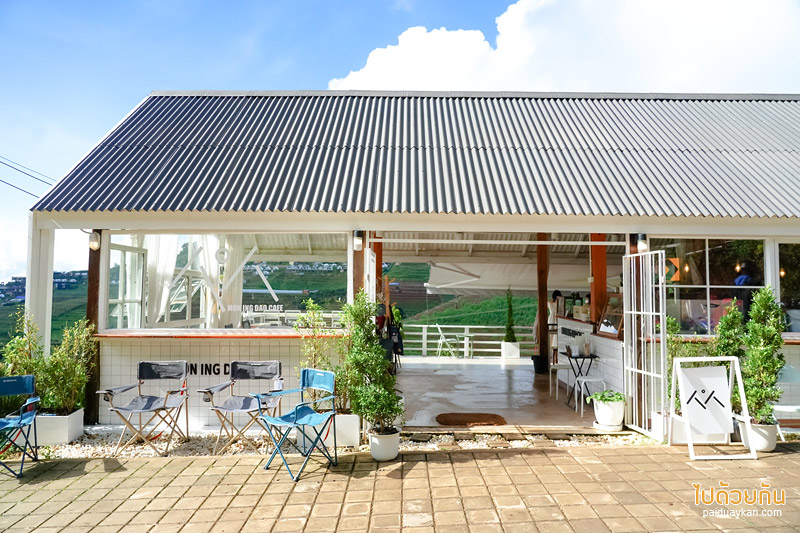 ม่อนแจ่ม, คาเฟ่ม่อนแจ่ม, ม่อนอิงดาว คาเฟ่, ม่อนอิงดาว ม่อนแจ่ม คาเฟ่สีขาวมินิมอล วิวภูเขาสุดอลังการ