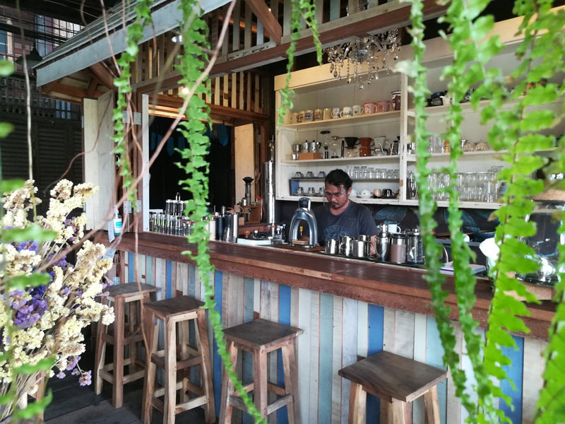 เที่ยวลาดกระบัง, คาเฟ่ลาดกระบัง, ร้านกาแฟลาดกระบัง, ลาดกระบัง, top 15+ คาเฟ่ลาดกระบัง ร้านไหนเด็ด ร้านไหนปัง ปักหมุดไว้