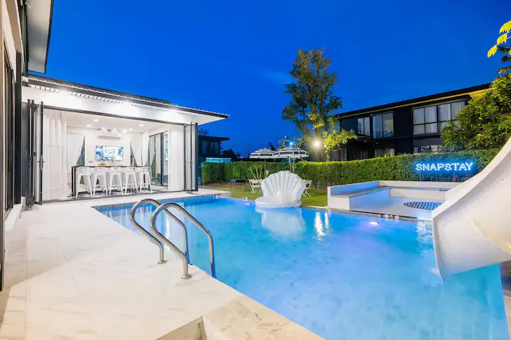snap stay pool villa pattaya พักผ่อนที่พัทยา รองรับได้ 10 คน