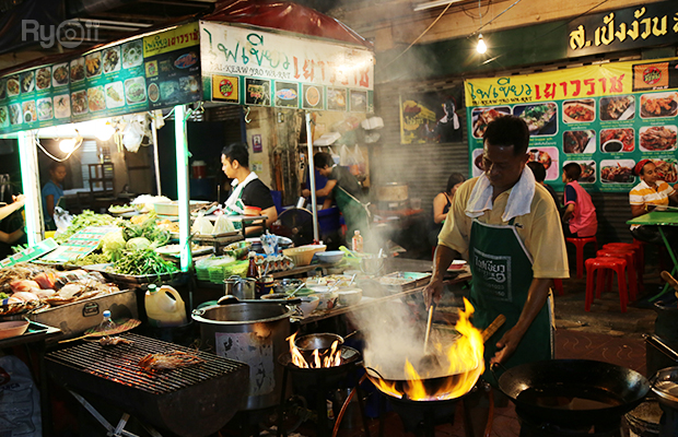 ร้านอร่อยเยาวราช : 37 ร้านอาหารย่านถนนเยาวราชยามค่ำคืน อร่อยเลิศเชิดมังกร