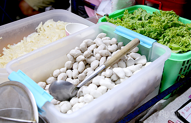 ร้านอร่อยเยาวราช : 37 ร้านอาหารย่านถนนเยาวราชยามค่ำคืน อร่อยเลิศเชิดมังกร