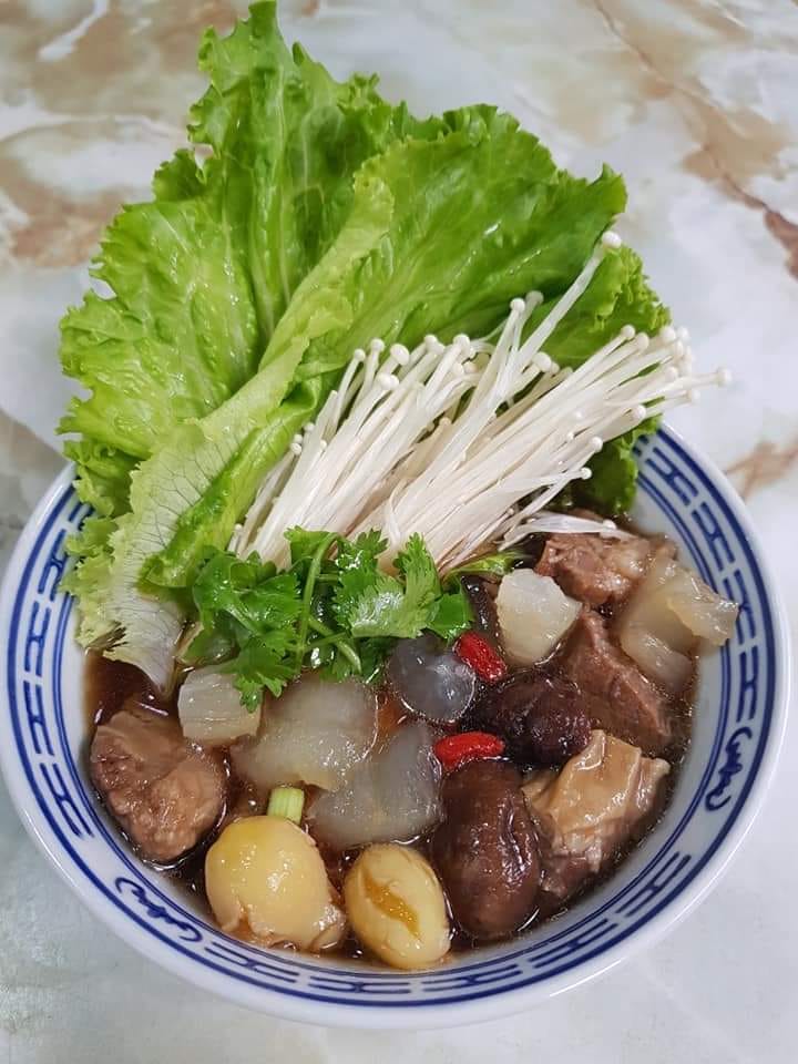 ร้านอร่อยเยาวราช : 37 ร้านอาหารย่านถนนเยาวราชยามค่ำคืน อร่อยเลิศเชิดมังกร