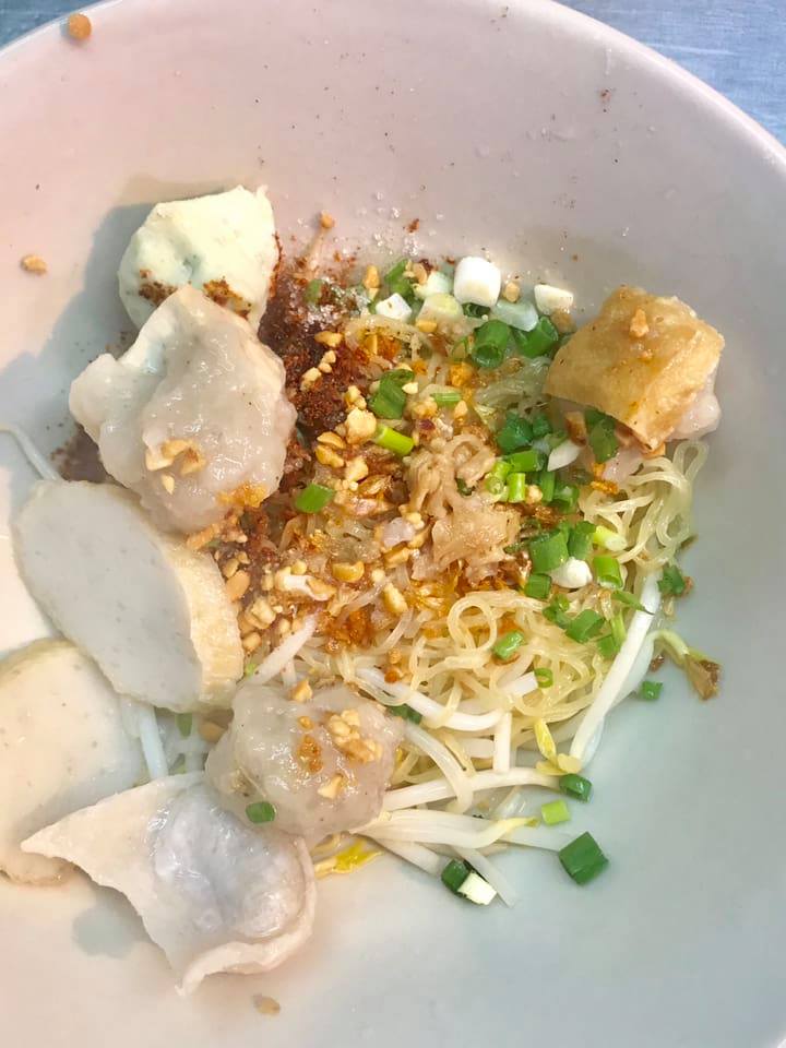 ร้านอร่อยเยาวราช : 37 ร้านอาหารย่านถนนเยาวราชยามค่ำคืน อร่อยเลิศเชิดมังกร