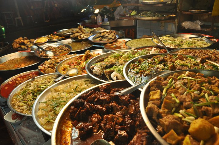 ร้านอร่อยเยาวราช : 37 ร้านอาหารย่านถนนเยาวราชยามค่ำคืน อร่อยเลิศเชิดมังกร