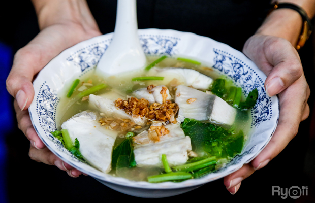 ร้านอร่อยเยาวราช : 37 ร้านอาหารย่านถนนเยาวราชยามค่ำคืน อร่อยเลิศเชิดมังกร