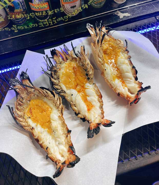 ร้านอร่อยเยาวราช : 37 ร้านอาหารย่านถนนเยาวราชยามค่ำคืน อร่อยเลิศเชิดมังกร