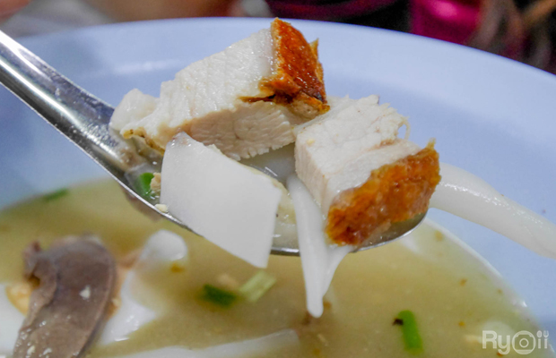 ร้านอร่อยเยาวราช : 37 ร้านอาหารย่านถนนเยาวราชยามค่ำคืน อร่อยเลิศเชิดมังกร