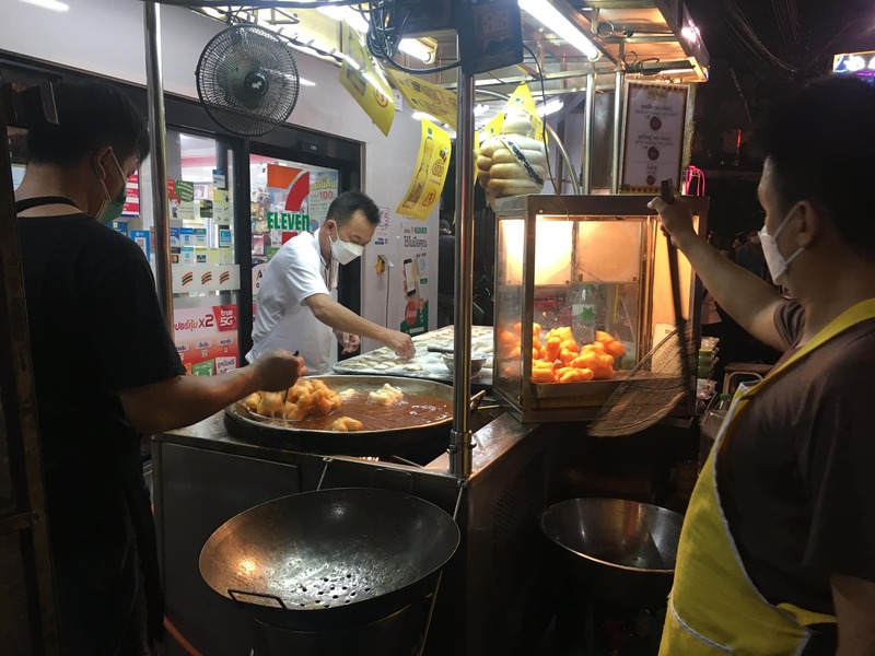 ร้านอร่อยเยาวราช : 37 ร้านอาหารย่านถนนเยาวราชยามค่ำคืน อร่อยเลิศเชิดมังกร