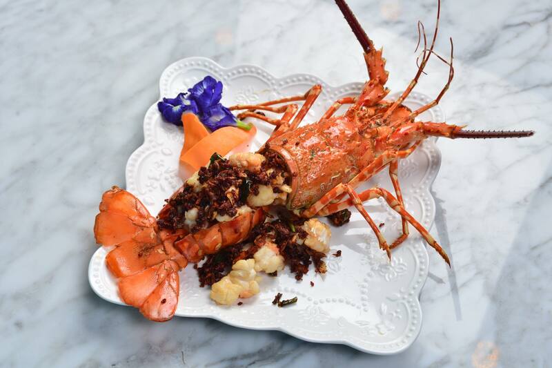 ร้านอาหารเด็ดภูเก็ตหรอยอย่างแรงนิ! มีเมนูพื้นบ้านภาคใต้เพียบ