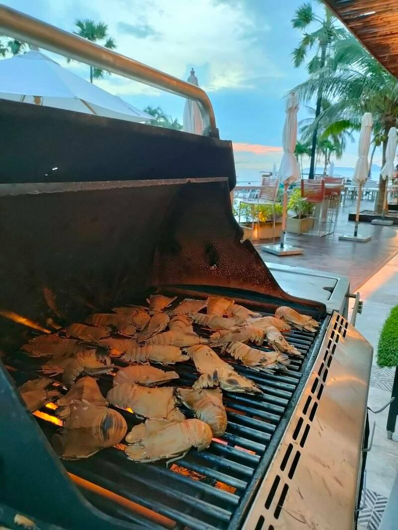 รวมอาหารบุฟเฟ่ต์ 5 โรงแรมดัง @ชลบุรี