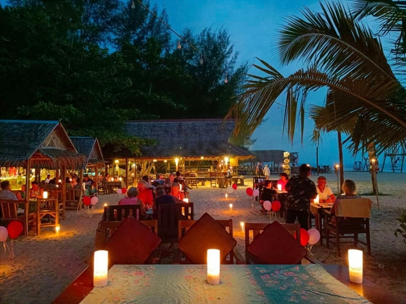 andaman view point phangnga, memories beach bar, กองหินริเชลิว, จุดชมวิว 360 องศา, จุดชมวิวของเสม็ดนางชีบูติค, จุดชมวิวเสม็ดนางชี, ชาวมอแกน, ที่เที่ยวพังงา, ที่เที่ยวพังงา 2024, ที่เที่ยวพังงา 2567, น้ำตกลำปี, ประภาคารเขาหลัก, ปันหยี, พังงา, พังงา 2024, พังงา 2567, ล่องแพไม้ไผ่วังเคียงคู่, วัดถ้ำ พังงา, วัดถ้ำสุวรรณคูหา, วัดสุวรรณคูหา, สวนน้ำจุดชมวิว 360 องศา, สะพานไม้เขาปิหลาย, สันหลังมังกร พังงา, หมู่บ้านมอแกน, หมู่เกาะสิมิลัน, หมู่เกาะสุรินทร์, หาดทรายดำ เขาหลัก, หาดทรายสีดำ, หาดนางทอง, หาดเขาปิหลาย, หินเรือใบ, อ่าวพังงา, อุทยานแห่งชาติหมู่เกาะสิมิลัน, อุทยานแห่งชาติอ่าวพังงา, เกาะปะการัง, เกาะปันหยี, เกาะยาว, เกาะยาวน้อย, เกาะยาวใหญ่, เกาะสิมิลัน, เกาะสุรินทร์เหนือ, เกาะสุรินทร์ใต้, เกาะเจมส์บอนด์, เกาะแปด, เขาตะปู, เขาตาปู, เขาพิงกัน, เที่ยวพังงา, เที่ยวพังงา 2024, เที่ยวพังงา 2567, เมโมรี่บีชบาร์, เสม็ดนางชี, top 15+ ที่เที่ยวพังงา [กรกฎาคม 2024] เมืองแห่งเกาะสวยงาม ความอุดมสมบูรณ์ทางทะเลที่ไม่ควรพลาด