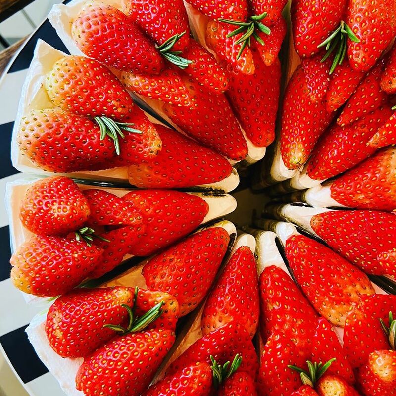 รวม 10 คาเฟ่จันทบุรี คาเฟ่บรรยากาศดีน่าถ่ายรูป พร้อมเสิร์ฟเมนูเด็ดทั้งเบเกอรี่และกาแฟ!